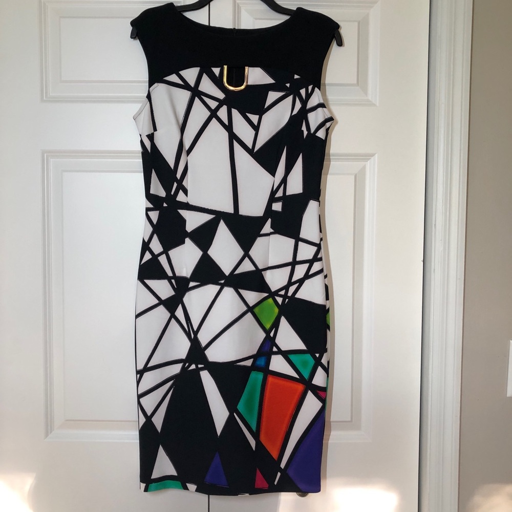 Joseph Ribkoff sleeveless sheath dress. 60s vibe with abstract design. Size 10.